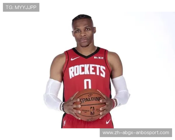 威斯布鲁克在火箭队的霸气表现图片合集